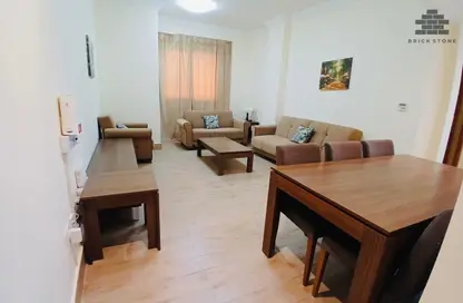Apartment - 2 Bedrooms - 2 Bathrooms for rent in Umm Ghuwailina 4 - Umm Ghuwailina - Doha