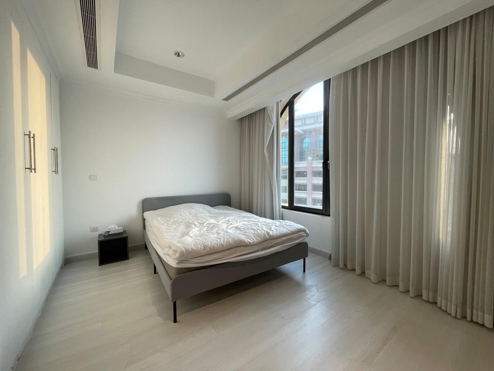 FREE HALF MONTH 1BEDROOM FULLY FURNISHED thumbnail 17