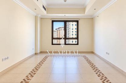 Apartment - 1 - 2 for rent in West Porto Drive - Porto Arabia - The Pearl Island - Doha