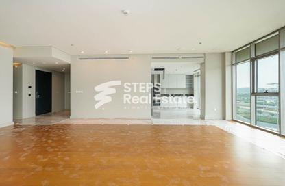 Apartment - 2 Bedrooms - 4 Bathrooms for sale in Seef Lusail Tower 1 - Seef Lusail - Lusail City - Lusail