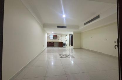 Apartment - 1 Bedroom - 1 Bathroom for rent in Onaiza Street - Diplomatic Area - Doha Apartment - 1 Bedroom - 1 Bathroom for rent in Onaiza Street - Diplomatic Area - Doha