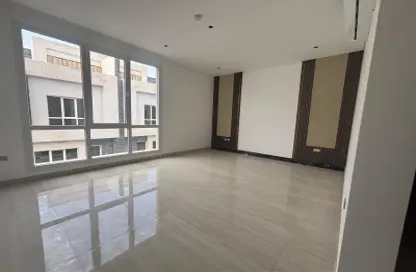 Villa - 7 Bedrooms - 7 Bathrooms for rent in Al Kheesa - Al Kheesa - Umm Salal Mohammed
