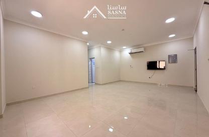 Apartment - 2 Bedrooms - 2 Bathrooms for rent in Al Nasr Street - Al Nasr - Doha Apartment - 2 Bedrooms - 2 Bathrooms for rent in Al Nasr Street - Al Nasr - Doha