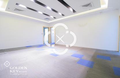 Office Space - Studio - 2 Bathrooms for rent in Hiteen Street - Al Muntazah - Doha