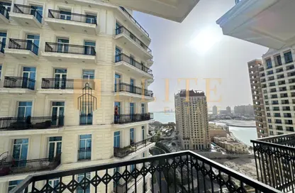 Apartment - 2 Bedrooms - 3 Bathrooms for rent in The Garden - Floresta Gardens - The Pearl Island - Doha