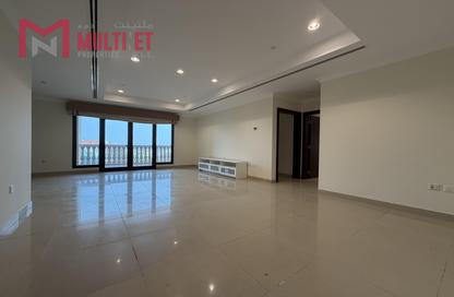 Apartment - 2 Bedrooms - 3 Bathrooms for rent in East Porto Drive - Porto Arabia - The Pearl Island - Doha