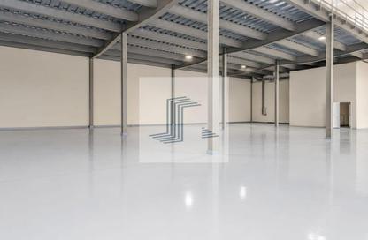 Warehouse - Studio - 2 Bathrooms for rent in East Industrial Street - Birkat Al Awamer - Al Wakra