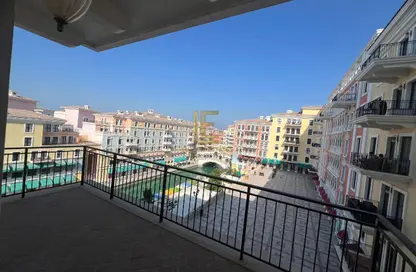 Apartment - 2 Bedrooms - 3 Bathrooms for sale in Qanat Quartier - The Pearl Island - Doha