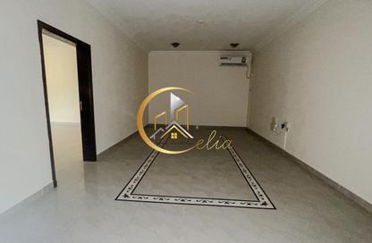 Apartment - 2 Bedrooms - 2 Bathrooms for rent in Madinat Khalifa Building 58 - Madinat Khalifa South - Madinat Khalifa - Doha Apartment - 2 Bedrooms - 2 Bathrooms for rent in Madinat Khalifa Building 58 - Madinat Khalifa South - Madinat Khalifa - Doha