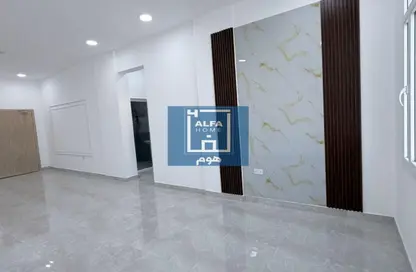 Apartment - 2 Bedrooms - 2 Bathrooms for rent in Al Rabiah Garden - Al Aziziyah - Al Aziziyah - Doha