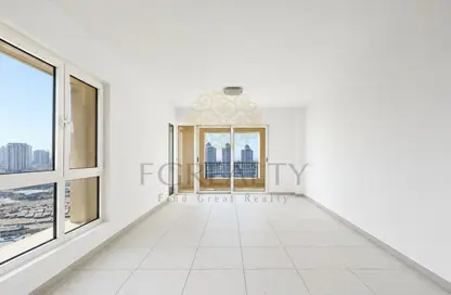 Apartment - 2 Bedrooms - 3 Bathrooms for sale in Viva West - Viva Bahriyah - The Pearl Island - Doha