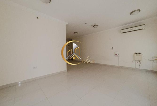56022813 - Property Image 2
