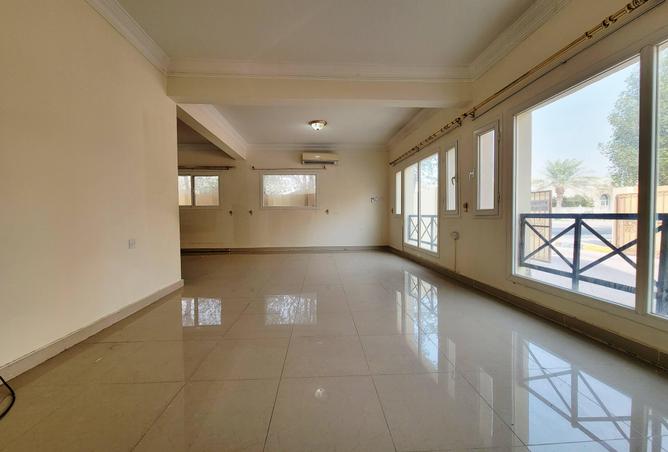 54492060 - Property Image 3