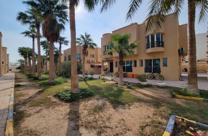 Villa - 3 Bedrooms - 3 Bathrooms for rent in Al Hanaa Street - Al Gharrafa - Doha