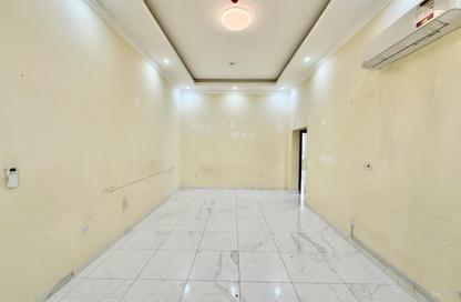 Apartment - 2 - 2 for rent in Fereej Kulaib - Doha