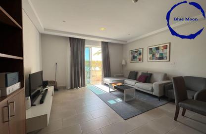 Townhouse - 1 Bedroom - 2 Bathrooms for rent in Viva West - Viva Bahriyah - The Pearl Island - Doha