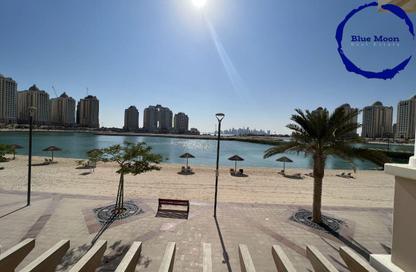 Townhouse - 1 Bedroom - 2 Bathrooms for rent in Viva West - Viva Bahriyah - The Pearl Island - Doha