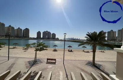 تاون هاوس - غرفة نوم - 2 حمامات للايجار في فيفا غرب - فيفا بحرية - جزيرة اللؤلؤة - الدوحة