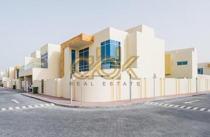 Villa - 4 Bedrooms - 5 Bathrooms for rent in Ain Khaled Villas - Ain Khaled - Doha Villa - 4 Bedrooms - 5 Bathrooms for rent in Ain Khaled Villas - Ain Khaled - Doha