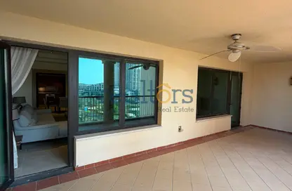 Apartment - 1 Bedroom - 2 Bathrooms for rent in Tower 6 - Porto Arabia - The Pearl Island - Doha Apartment - 1 Bedroom - 2 Bathrooms for rent in Tower 6 - Porto Arabia - The Pearl Island - Doha