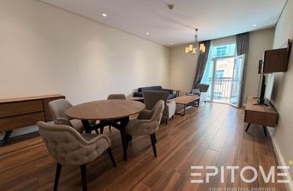 Apartment - 2 Bedrooms - 4 Bathrooms for rent in Floresta Gardens - Floresta Gardens - The Pearl Island - Doha
