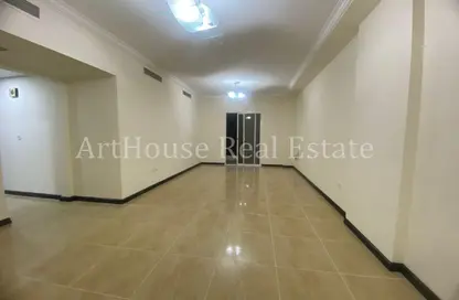 Apartment - 3 Bedrooms - 3 Bathrooms for rent in Al Nasr Street - Al Nasr - Doha
