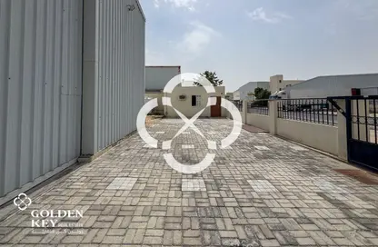 مخزن - استوديو - 1 حمام للايجار في شارع الصناعية الشرقي - بركة العوامر - الوكرة