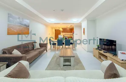 Apartment - 1 Bedroom - 2 Bathrooms for rent in East Porto Drive - Porto Arabia - The Pearl Island - Doha