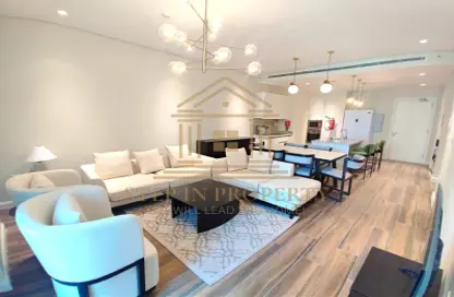 Apartment - 2 Bedrooms - 3 Bathrooms for rent in Floresta Gardens - Floresta Gardens - The Pearl Island - Doha