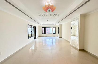 Apartment - 1 - 2 for rent in West Porto Drive - Porto Arabia - The Pearl Island - Doha Apartment - 1 - 2 for rent in West Porto Drive - Porto Arabia - The Pearl Island - Doha