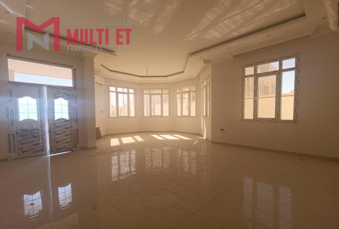 999554 - Property Image 2