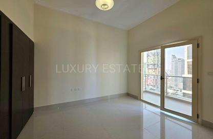 Apartment - 1 - 2 for rent in Lusail Marina Heights - Marina District - Lusail