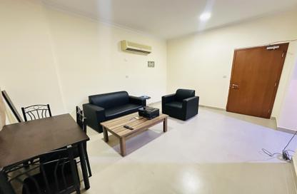 Apartment - 1 Bedroom - 1 Bathroom for rent in Umm Ghwailina Comm - Umm Ghuwalina - Umm Ghuwailina - Doha