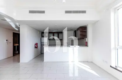 Apartment - 1 Bedroom - 2 Bathrooms for rent in Viva West - Viva Bahriyah - The Pearl Island - Doha