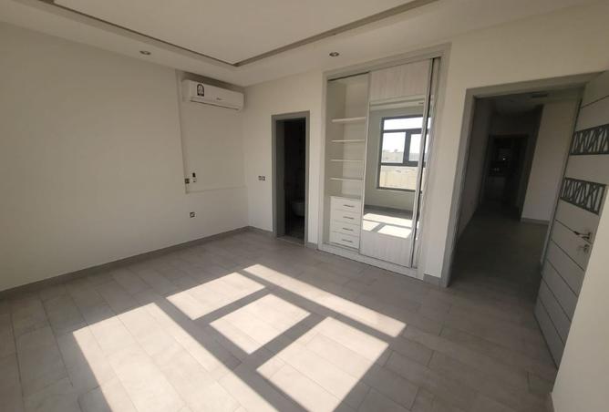 1002636 - Property Image 2