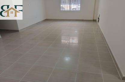 Apartment - 3 Bedrooms - 2 Bathrooms for rent in Al Nasr Street - Al Nasr - Doha