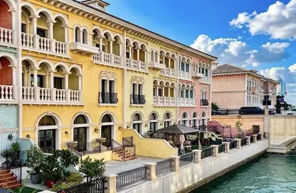 Townhouse - 3 Bedrooms - 5 Bathrooms for rent in Venezia - Qanat Quartier - The Pearl Island - Doha