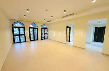 Apartment - 2 Bedrooms - 3 Bathrooms for rent in Murano - Qanat Quartier - The Pearl Island - Doha