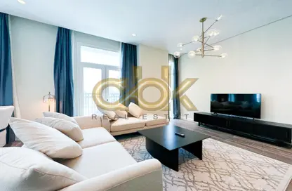 Apartment - 3 Bedrooms - 4 Bathrooms for rent in Floresta Gardens - Floresta Gardens - The Pearl Island - Doha