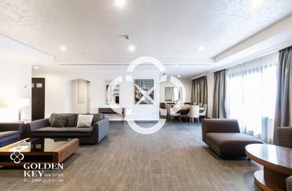 Apartment - 2 Bedrooms - 3 Bathrooms for rent in East Porto Drive - Porto Arabia - The Pearl Island - Doha