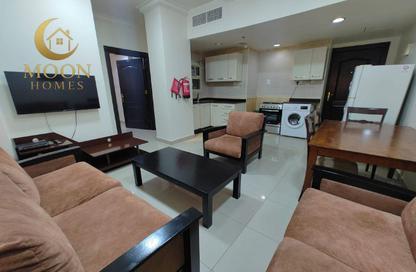 Apartment - 1 Bedroom - 2 Bathrooms for rent in Salaja Street - Doha Al Jadeed - Doha