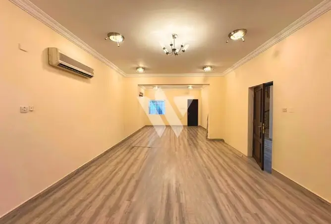 63810031 - Property Image 2