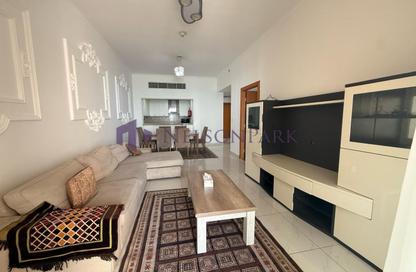 Apartment - 2 Bedrooms - 3 Bathrooms for rent in Tower 29 - Viva Bahriyah - The Pearl Island - Doha