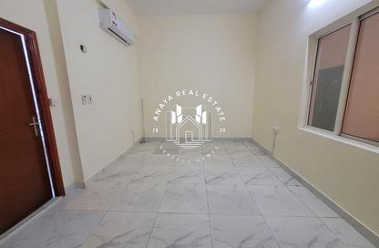 Villa - Studio - 1 Bathroom for rent in Al Aziziyah - Al Aziziyah - Doha