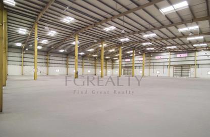 Warehouse - Studio - 3 Bathrooms for sale in Industrial Area 4 - Industrial Area - Industrial Area - Doha