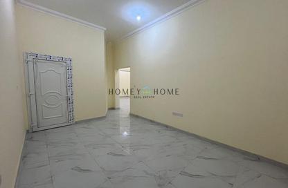 Apartment - 2 Bedrooms - 2 Bathrooms for rent in Madinat Khalifa South - Madinat Khalifa - Doha