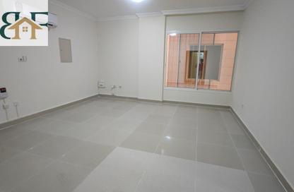 Apartment - 3 Bedrooms - 3 Bathrooms for rent in Al Nasr Street - Al Nasr - Doha
