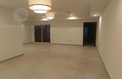 Apartment - 1 Bedroom - 2 Bathrooms for rent in Al Mutahidah Tower - Viva Bahriyah - The Pearl Island - Doha