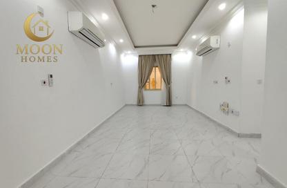 Apartment - 3 Bedrooms - 3 Bathrooms for rent in Muntazah 7 - Al Muntazah - Doha