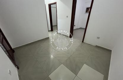Apartment - 2 Bedrooms - 1 Bathroom for rent in Old Al Ghanim - Al Ghanim - Doha